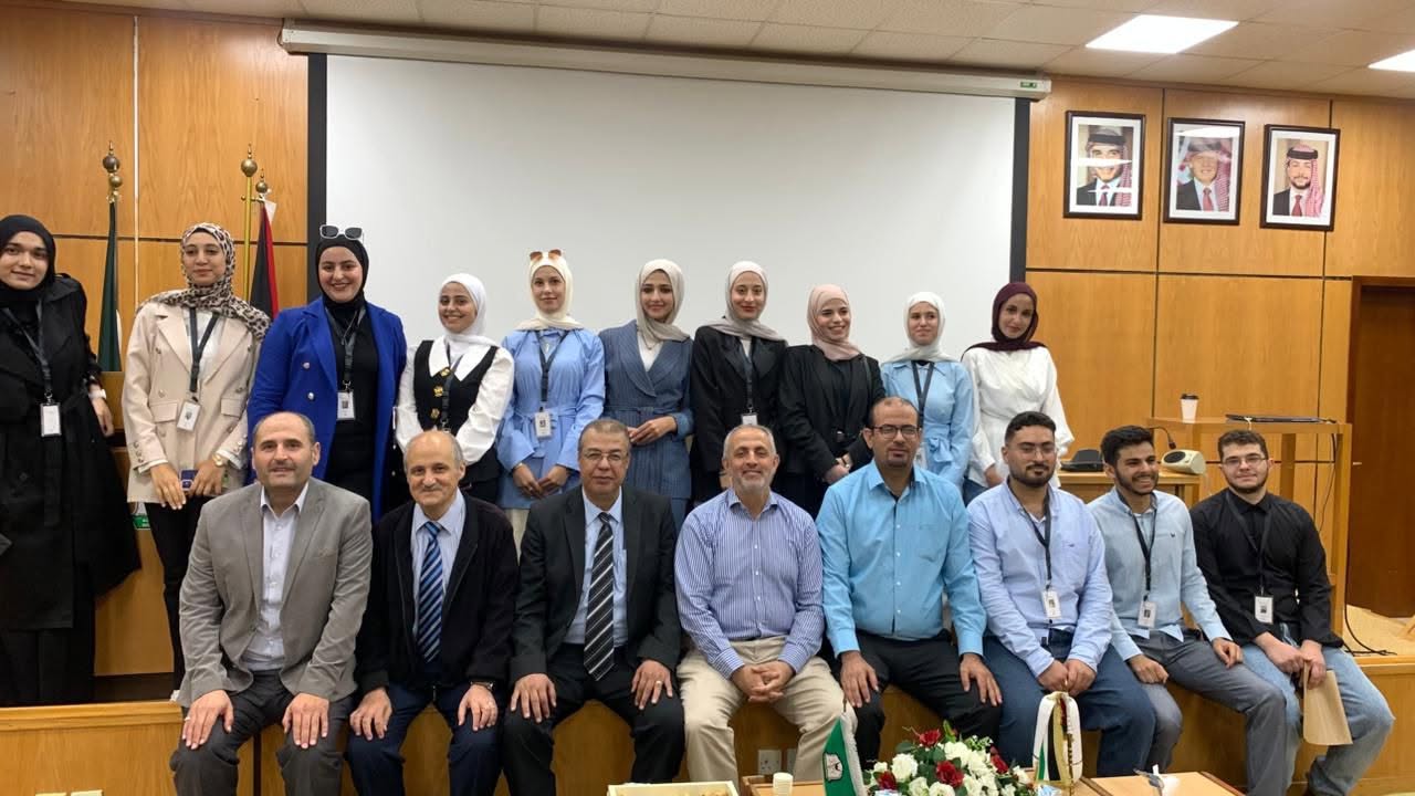 فريق "الإحصاء رؤية المستقبل" وفعالية يوم الإحصاء العالمي في كلية العلوم.